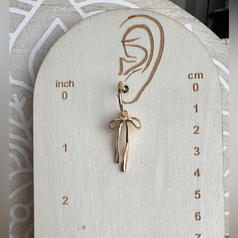 Coquette Bow Drop Earrings - Picture 2 of 3